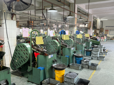 新藝制品廠生產線揭秘